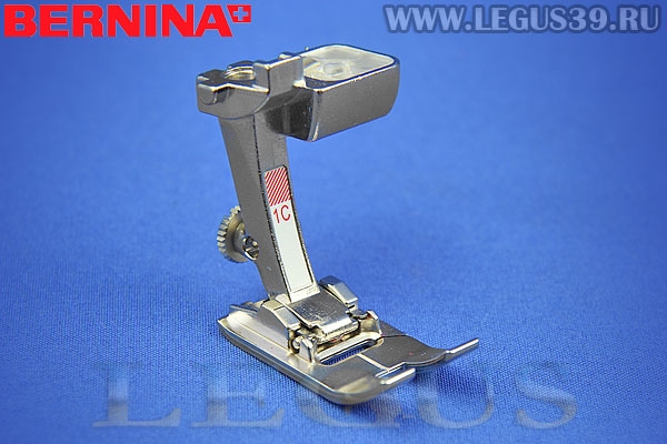 Швейно-вышивальная машина Bernina 790 PLUS *16024* с возможностью подключения вышивального модуля