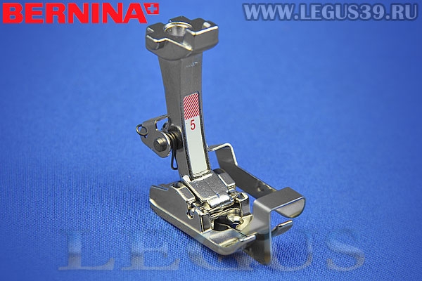 Швейно-вышивальная машина Bernina 790 PLUS *16024* с возможностью подключения вышивального модуля