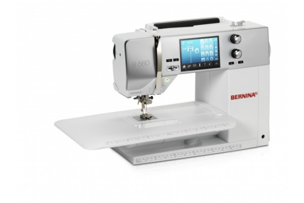 Швейно-вышивальная машина Bernina 560 *12377* (Снято с производства, заказ невозможен) с возможностью подключения вышивального модуля