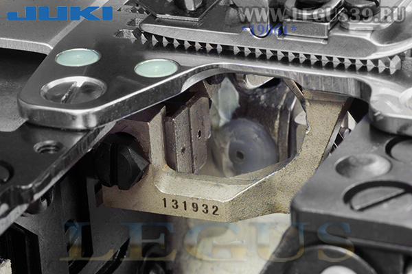 Оверлок JUKI MO6714DA-BE6-44H/G39/Q141 арт. 277909 Четырехниточная двухигольная стачивающе-обметочная машина с оснасткой для притачивания ленты